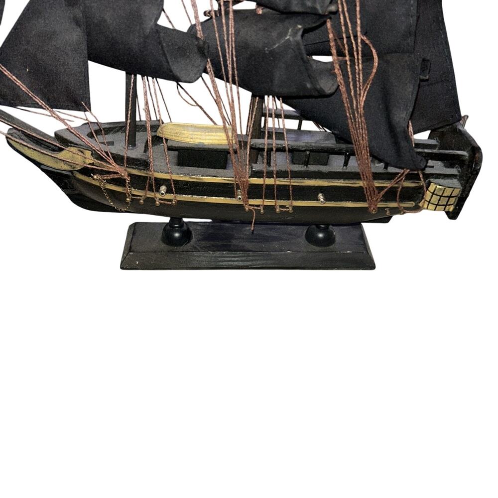 Pirate - Picture 4 of 6